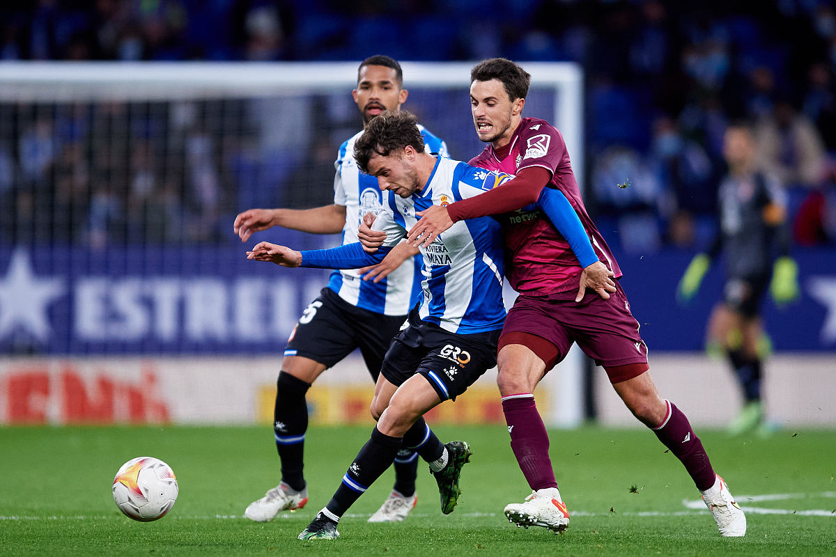 赛地聚焦——欧超杯加时末段热度飙升，托特纳姆主帅复盘，质疑声仍在，球探报告显示潜力的简单介绍