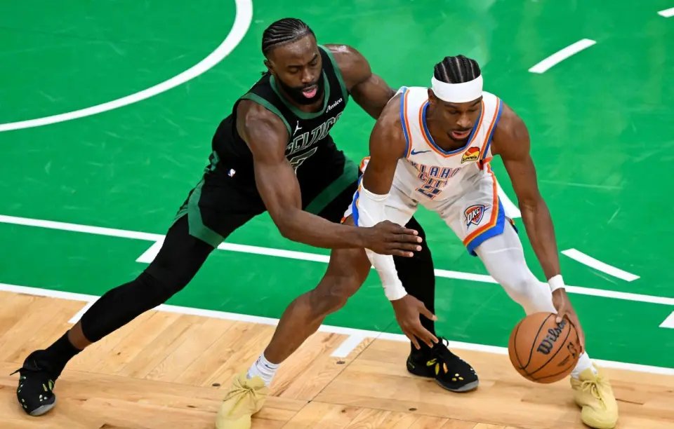 爱游戏体育-包含转会期NBA季后赛焦点战，波士顿凯尔特人绝杀压哨，气氛紧张，纪律约束更严格的词条