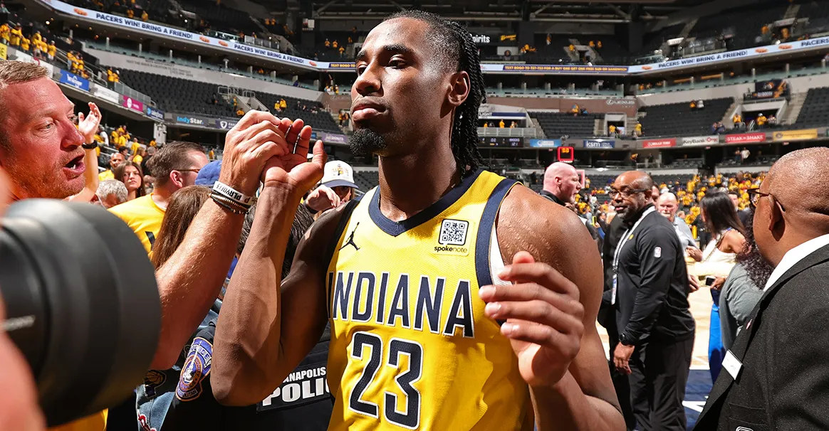 爱游戏官网-印第安纳步行者迎NBA季后赛关键赛;今夜刷新队史纪录;话题不断;控场能力受关注的简单介绍