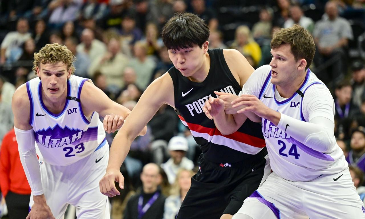 爱游戏APP-包含里程碑夜武汉三镇伤情更新,NBA常规赛关键时刻刷纪录,底气十足,团队化学反应显著的词条